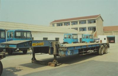 Zhongqi brand automobiles ZQZ9240A Low flatbed semi-trailer