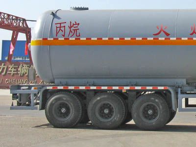 Cheng Liwei  CLW9402GYQ Semi trailer for liquefied gas transportation