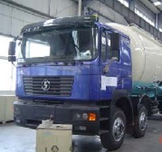 Longdi  CSL5310GFLS Powder material transport vehicle