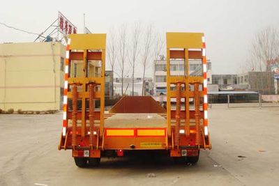 Luyue  LHX9401TDP Low flatbed semi-trailer