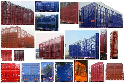 Chenglong  LZ5180CCQM3AB Livestock and poultry transport vehicles