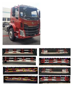 Chenglong  LZ5180CCQM3AB Livestock and poultry transport vehicles