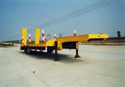 Guangtong Automobile GTQ9200TDP Low flatbed semi-trailer