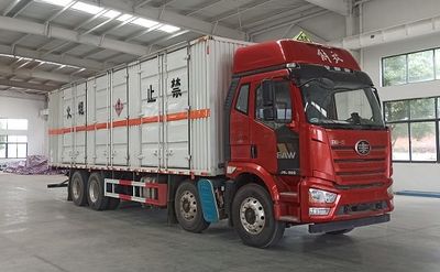 Cheng Liwei  CLW5320XRGCDP Flammable solid box transport vehicle