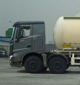 Beiben  ND5318GFLZ Powder material transport vehicle