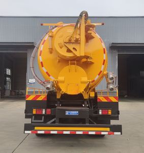 Cheng Li  CL5188GQW6AHQ Cleaning the suction truck