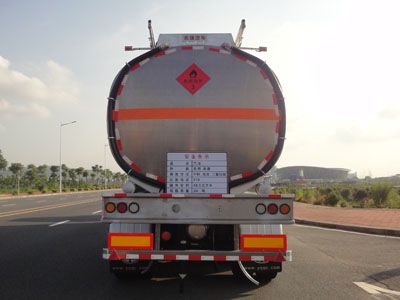 Yongqiang  YQ9404GYYT2 Aluminum alloy oil transport semi-trailer