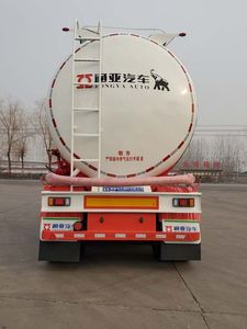 Tongyada  CTY9404GFLS60 Low density powder material transportation semi-trailer