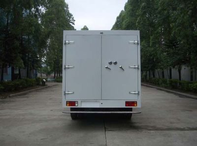 Baolong  TBL5049XYCF Bulletproof cash transport vehicle