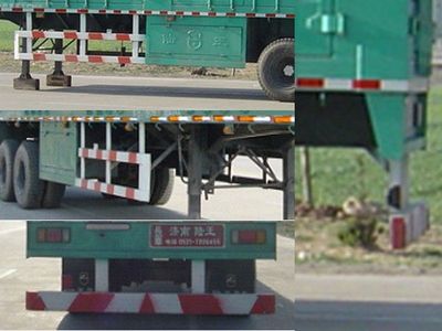 Lu Wang  ZD9320XXY Box transport semi-trailer