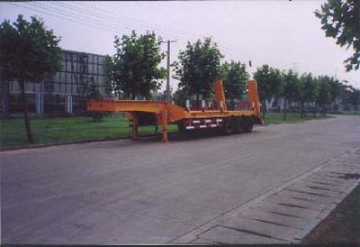 Shengyue  SDZ9401 Low flatbed semi-trailer