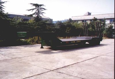 Shenjun JA9273Low platform semi-trailer