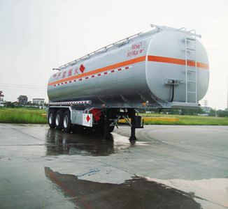 CIMC ZJV9403GYYSZ Oil transport semi-trailer