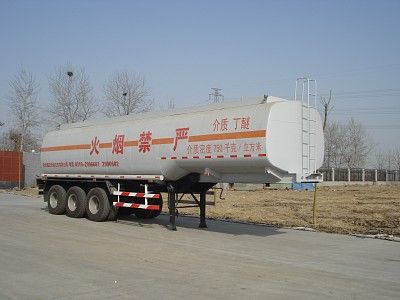 Fuxi XCF9404GHYChemical liquid transportation semi-trailer