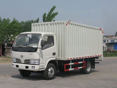 Cheng Liwei CLW5820XBox type low-speed truck