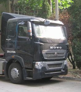 Haowo  ZZ4257V323MD1Z Container semi-trailer tractor