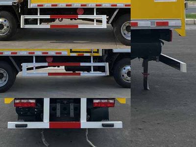 Chusheng  CSC5075XRQ6 Flammable gas box transport vehicle