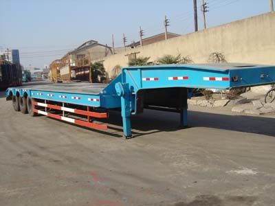 Dongbao  LY9404TDP Low flatbed semi-trailer