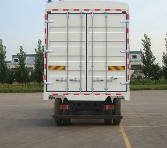 Haowo  ZZ5127CCYD4715D1 Grate type transport vehicle