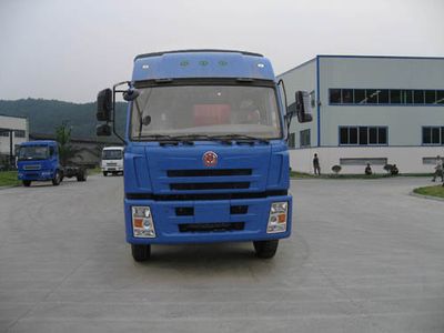 Jianghuan brand automobiles GXQ5241PXYMTHB Peng style transport vehicle