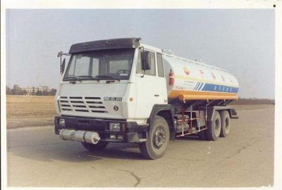 Changqing brand automobiles CQK5250GYY Oil tanker