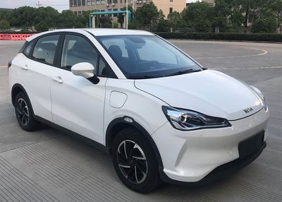 Nezha  THZ7000BEVS11J Pure electric sedan