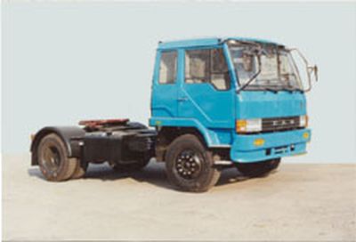 Jiefang Automobile CA4141P1K2A80 Flat headed diesel tractor