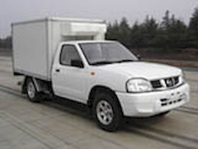 Nissan ZN5032XLCF2G Refrigerated truck