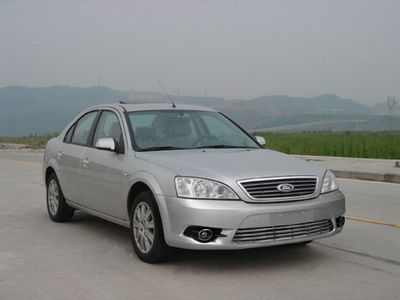 Mondeo CAF7200M Sedan