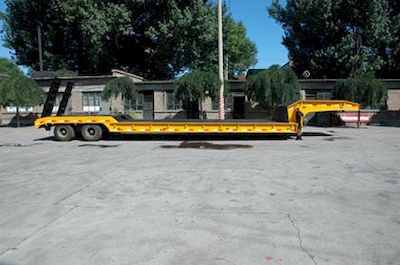 Zhang Tuo license plate car ZTC9380DP Low flatbed semi-trailer