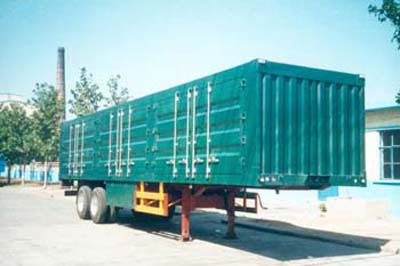 Penglai  PG9181XXY Box transport semi-trailer