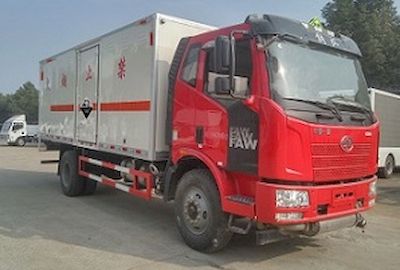 Cheng Liwei  CLW5180XFWC5 Corrosive goods box transport vehicle