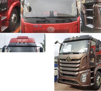 Jiefang Automobile CA5250CCQP62K1L5T3E6 Livestock and poultry transport vehicles