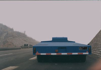 Yanshan  BSQ9250TDP Low flatbed semi-trailer