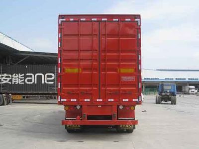 Xinhua Xu  XHX9402XXY Box transport semi-trailer