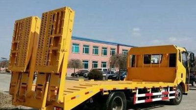 Xiongfeng  SP5160TPB Flat transport vehicle