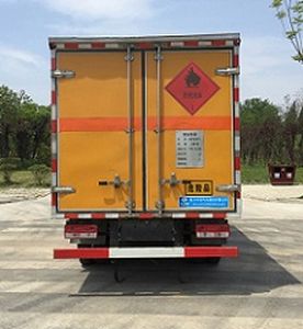 Cheng Liwei  CLW5041XRYB5 Flammable liquid box transport vehicle