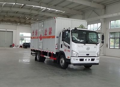 Cheng Liwei  CLW5120XRYC6 Flammable liquid box transport vehicle