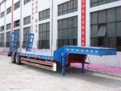 Yinbao  SYB9290DP Low flatbed semi-trailer