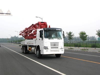 Xinghua brand automobiles LXH5290THB Concrete pump truck