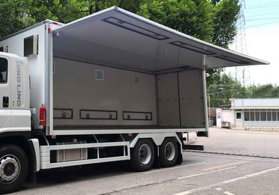 Isuzu  QL5260XRYFFSH Flammable liquid box transport vehicle