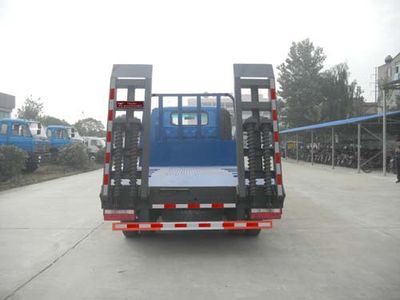 Huatong brand automobiles HCQ5046TPBHF5 Flat transport vehicle