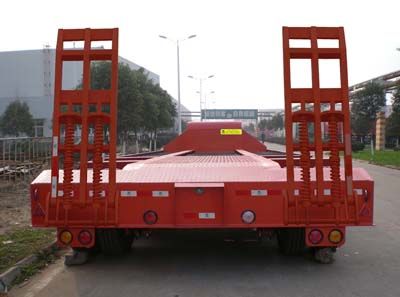 Qingte  QDT9330TDP Low flatbed semi-trailer