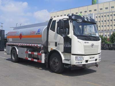 Luping Machinery LPC5181GYYC5 Oil tanker