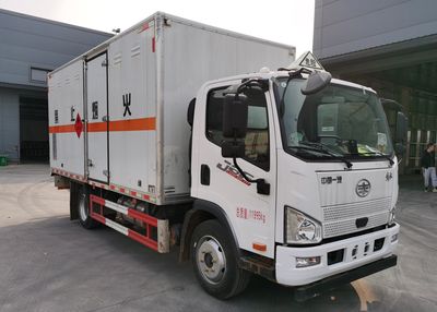 Tongruitong  CAA5120XRQC6 Flammable gas box transport vehicle