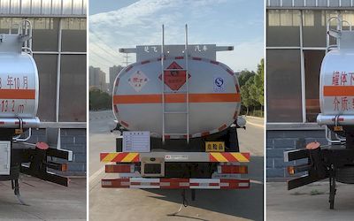 Chufei  CLQ5185GYY6E Oil tanker