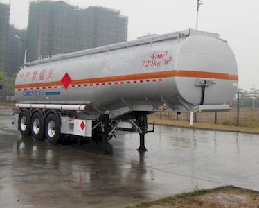 CIMC ZJV9402GYYSZ Oil transport semi-trailer