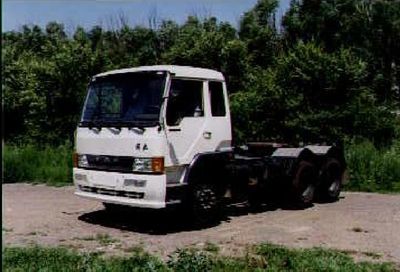 Jiefang AutomobileCA4236P1K14T16 × 4 flathead diesel semi-trailer tractor