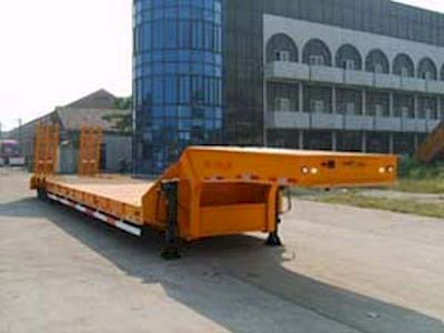 Dongbao LY9405TDPLow flatbed semi-trailer