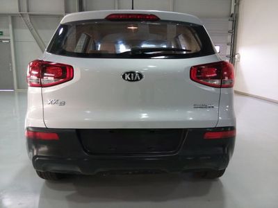 Kia  YQZ6421ME5 multi-purpose vehicle 